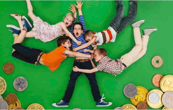 Illustration zu 'Oranges and lemons / Äpfel und Pflaumen' von Jan von Holleben